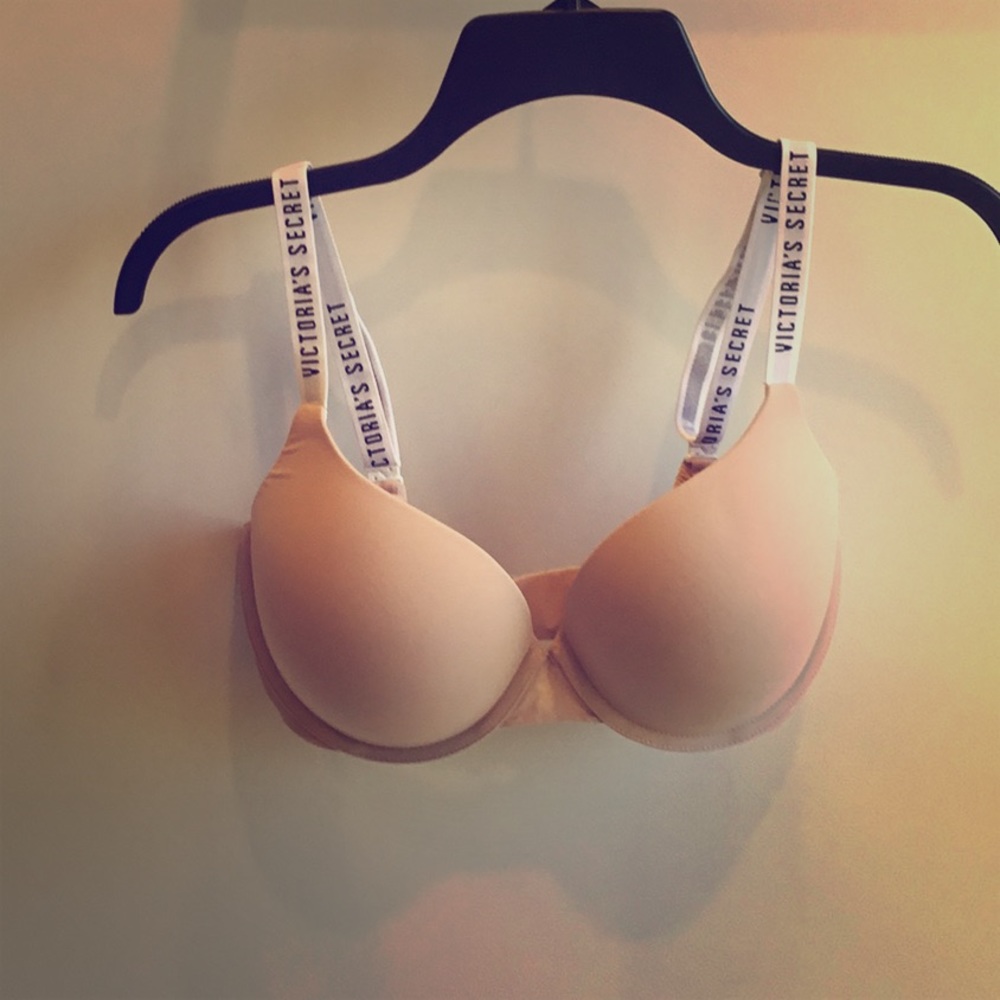 Very Sexy Victoria Secret push-up bra 32DDD